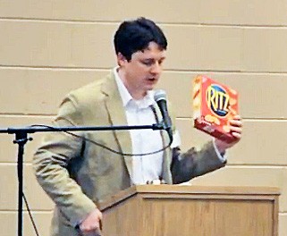 Wright at GOP convention with Ritz crackers